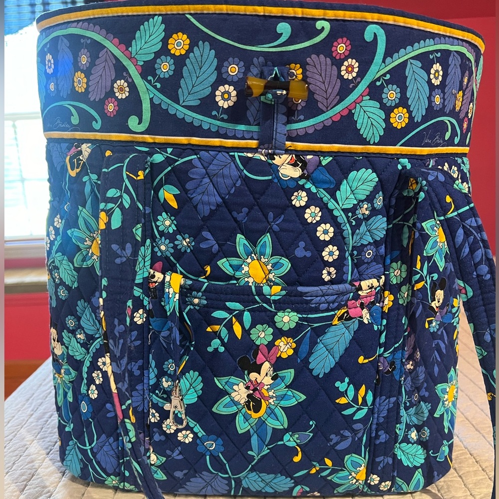 Dreaming in Disney Vera toggle tote